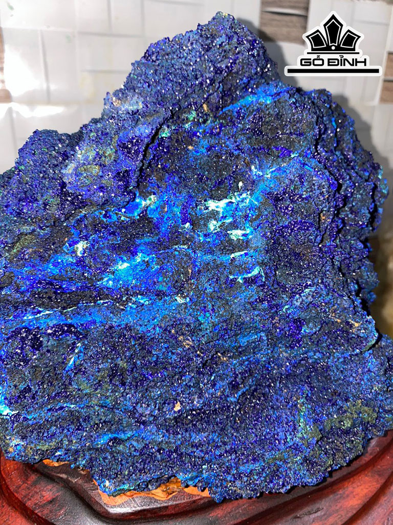Tác Phẩm Đá Azurite Cao 30 (cm) 9,8kg