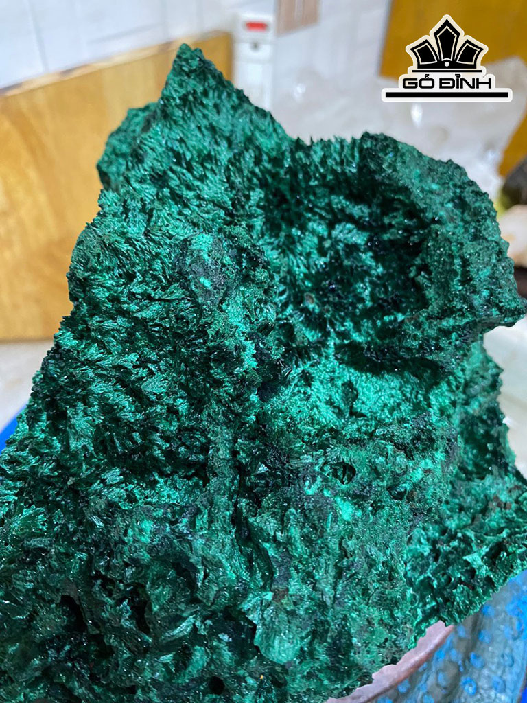 Tác Phẩm Đá Malachite Cao 20 Ngang 16 (cm) 4,8kg