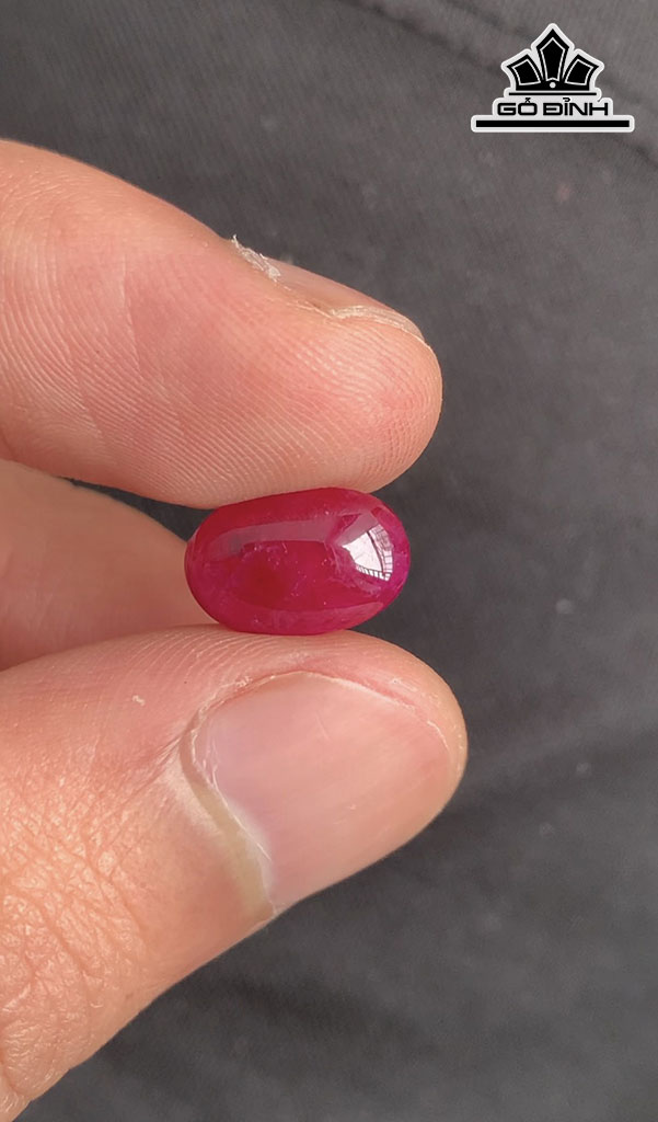 Viên Đá Ruby Yên Bái Đỏ Huyết 3,5cts