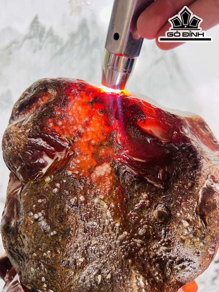 Tác Phẩm Đá Mã Não Cuội Đỏ Cao 28 Ngang 22 (cm) 7,4kg