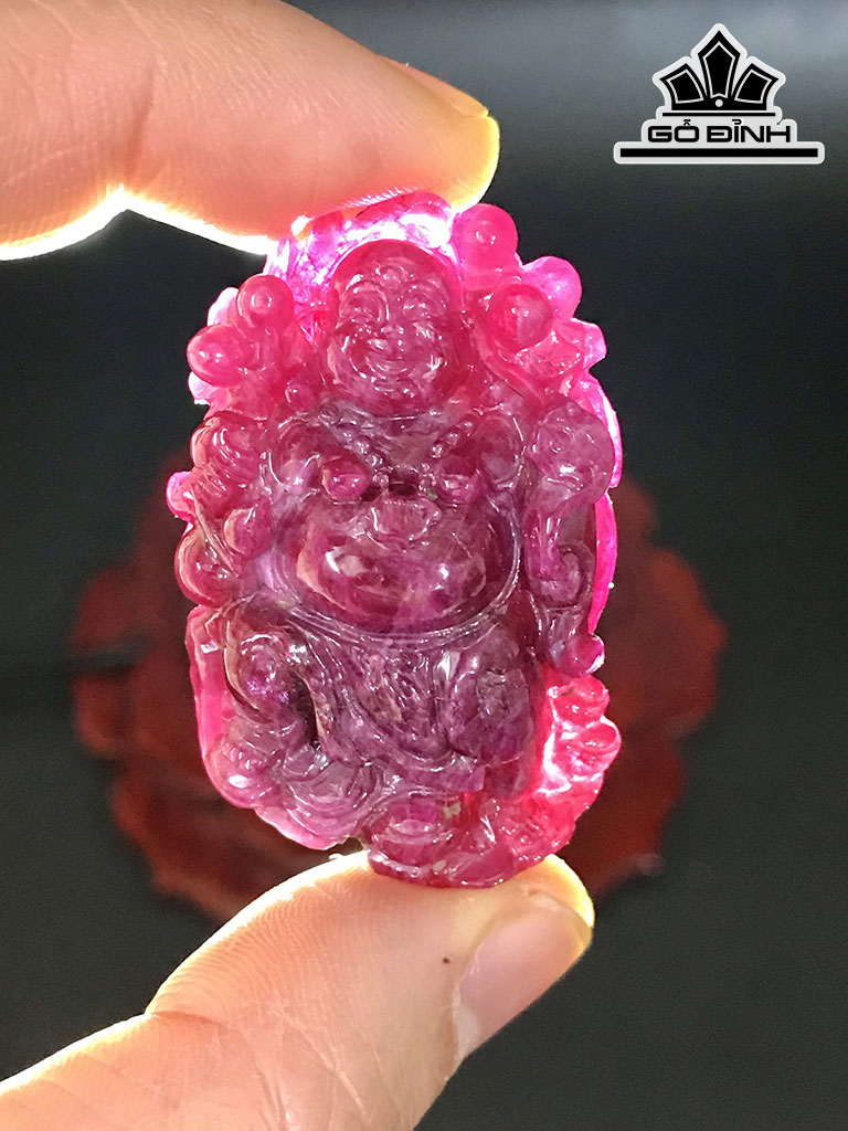 Mặt Dây Chuyền Di Lặc Đá Ruby Cao 4,3 Ngang 2,8 Sâu 0,95 (cm) 102,5cts
