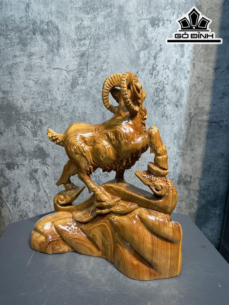 tuong-nhat-duong-kim-tien-go-ngoc-am-cao-45-ngang-38-sau-14-cm-431747