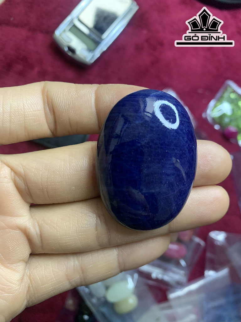Viên Đá Sapphire Cao 11,4 Ngang 31 Sâu 42,8 (mm) 173,65cts