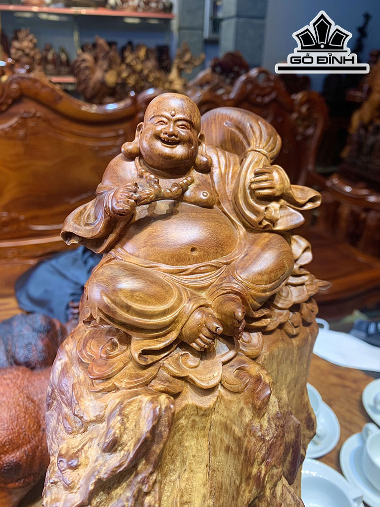 tuong-phat-di-lac-hoan-hy-go-lua-sun-huong-cao-40-ngang-18-sau-16-cm-432291