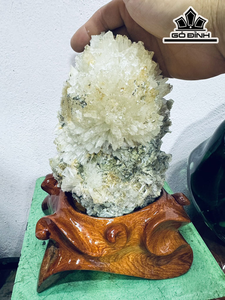 Bông Hoa Ưu Đàm Đá Trầm Tích Cao 27 Ngang 15 (cm) 4,5kg