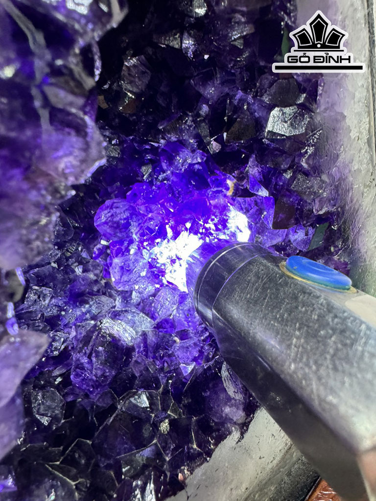 Hốc Đá Thạch Anh Tím Cao 29 Ngang 16 Sâu 15 (cm) 7,3kg