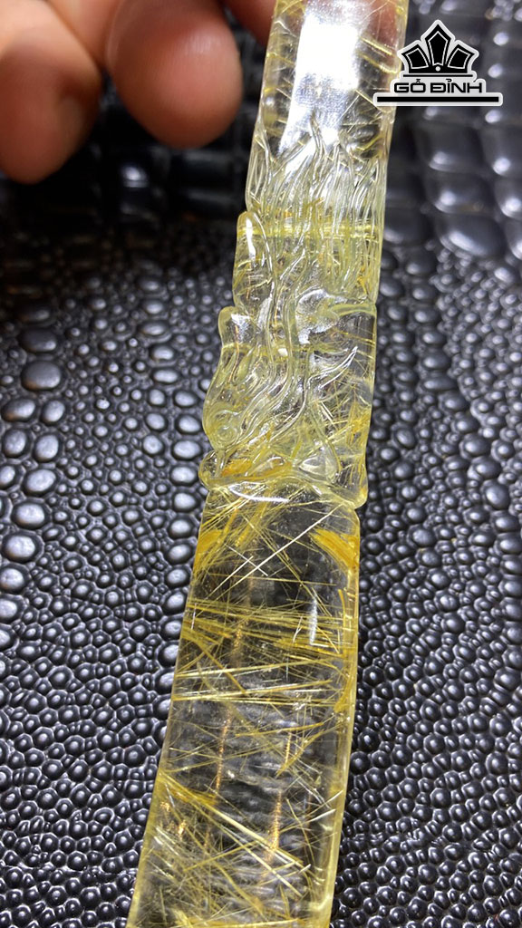 Tác Phẩm Đao Đá Thạch Anh Tóc Vàng Cao 146,8 Ngang 19,5 Sâu 8,6 (mm) 32,9g