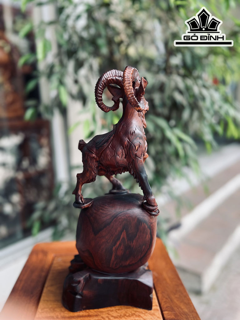 tuong-nhat-duong-go-trac-cao-40-ngang-20-sau-15-cm-432970