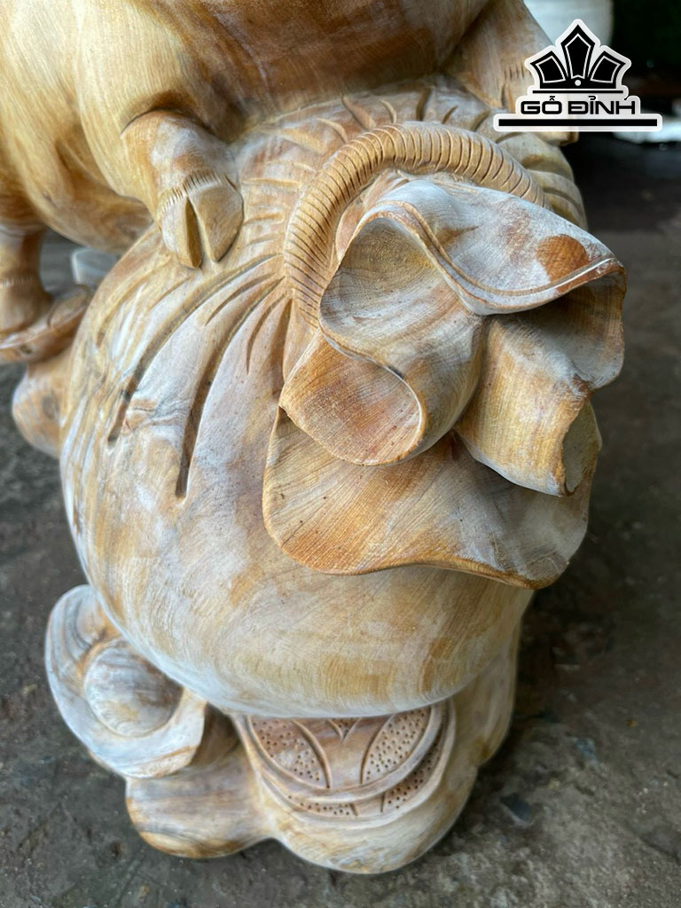 tuong-heo-tai-loc-go-ngoc-am-cao-48-ngang-40-sau-26-cm-433145