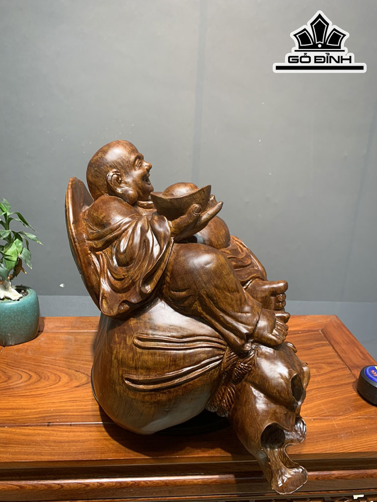 tuong-phat-di-lac-ngoi-bao-tien-go-ngoc-am-cao-46-ngang-40-sau-28-cm-433308