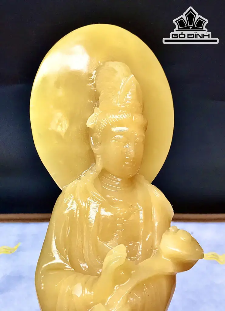 Tôn Tượng Quan Âm Bồ Tát Đá Ngọc Hoàng Long Cao 33 Ngang 9,6 Sâu 7,5 (cm) 1,95kg