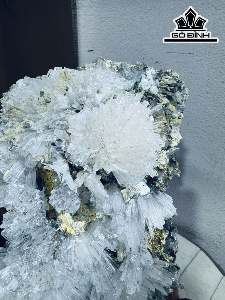 Bông Hoa Ưu Đàm Đá Trầm Tích Cao 35 Ngang 20 (cm) 10kg