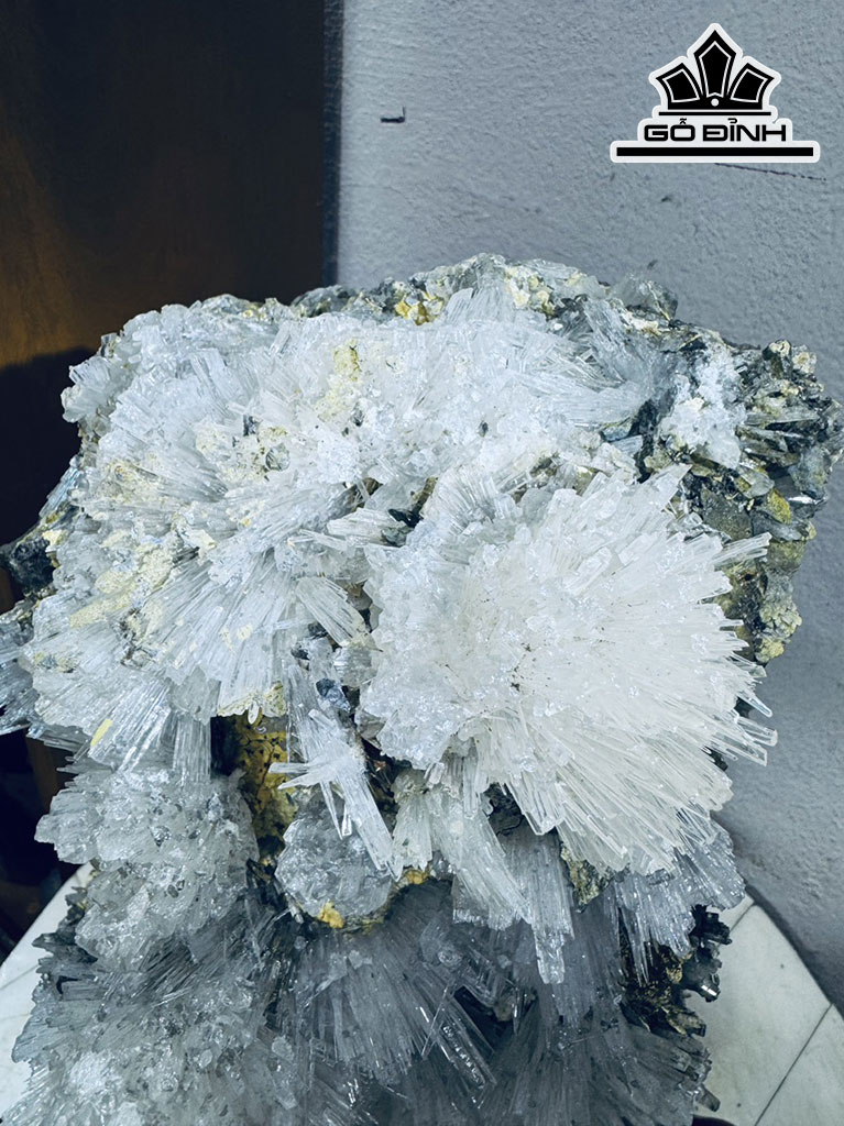 Bông Hoa Ưu Đàm Đá Trầm Tích Cao 35 Ngang 20 (cm) 10kg