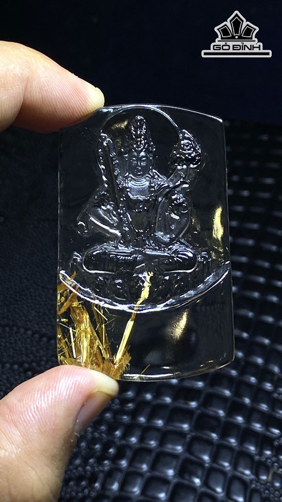 Mặt Dây Chuyền Hư Không Tạng Bồ Tát Đá Thạch Anh Tóc Vàng Cao 56,8 Ngang 36 Sâu 7,5 (mm) 26,8g