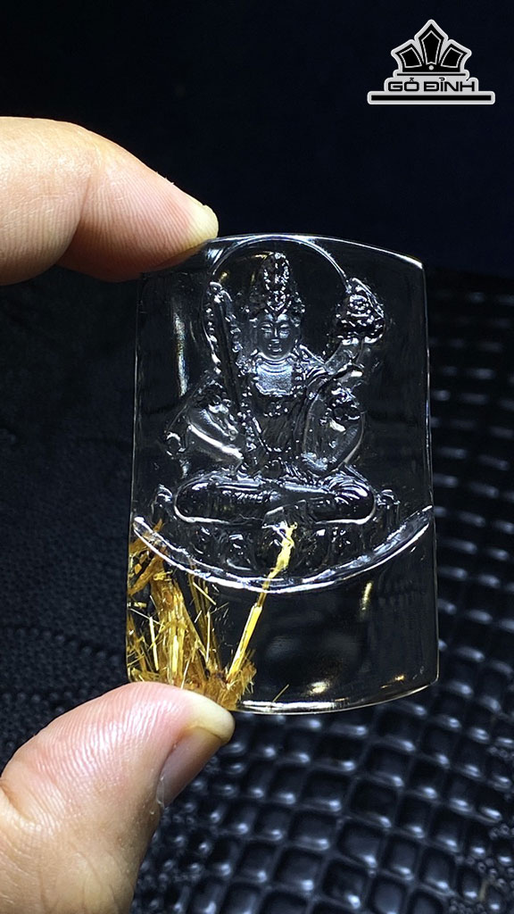 Mặt Dây Chuyền Hư Không Tạng Bồ Tát Đá Thạch Anh Tóc Vàng Cao 56,8 Ngang 36 Sâu 7,5 (mm) 26,8g