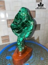 Tác Phẩm Đá Malachite Cao 21 (mm) 1,61kg