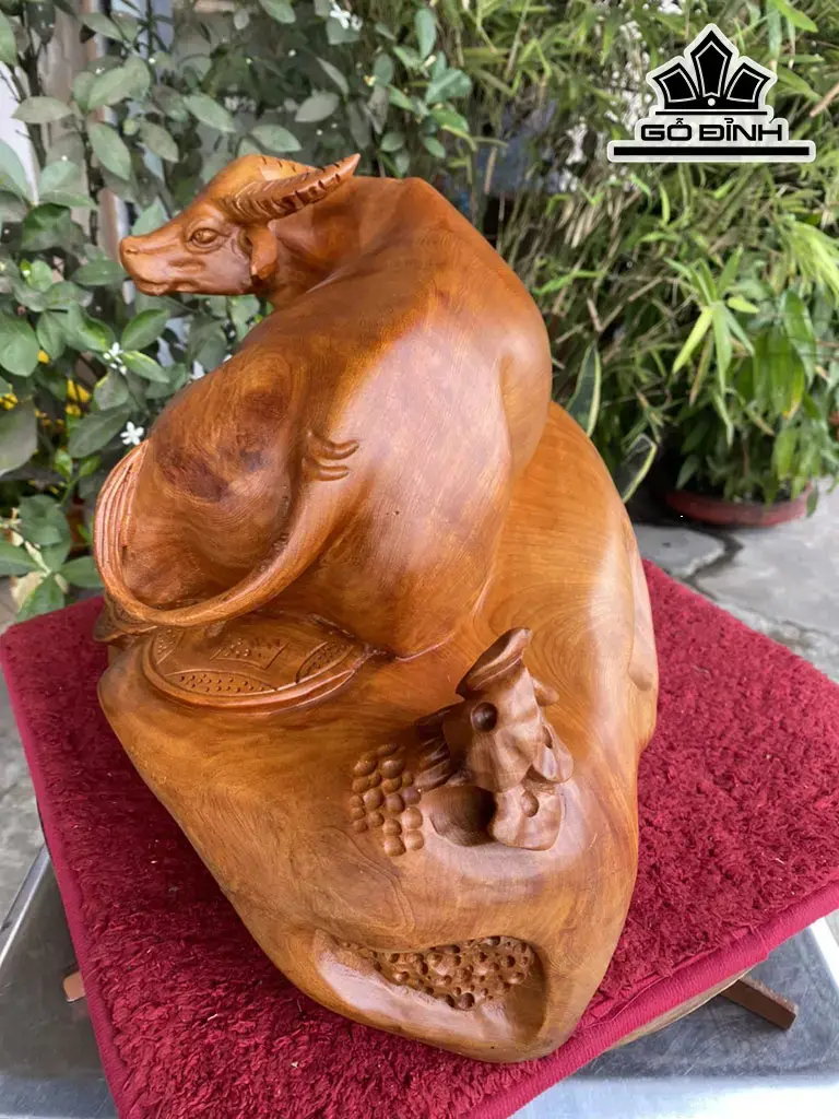 Tượng Trâu Gỗ Ngọc Am Cao 26 Ngang 39 Sâu 26 (cm)