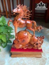 tuong-ngua-phong-thuy-nhat-ma-phi-thien-go-cam-cao-ca-ky-50-ngang-30-sau-11-cm-434665