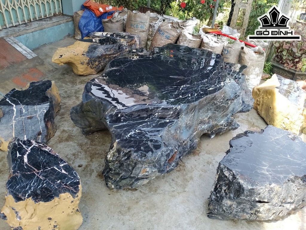 Bộ Bàn 5 Đôn Đá Tuyết Sơn Mồ Côi Cao 102 Ngang 120 Sâu 60 (cm) 5000kg
