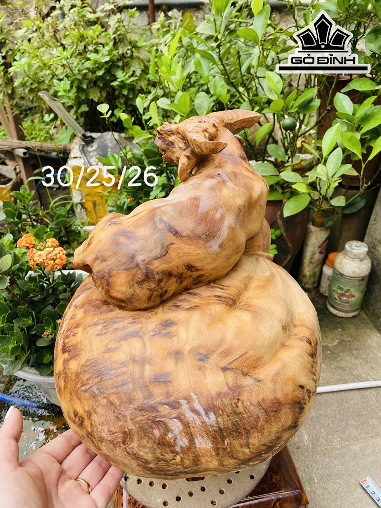 tuong-trau-go-nu-ngoc-am-cao-30-ngang-25-sau-26-cm-435199