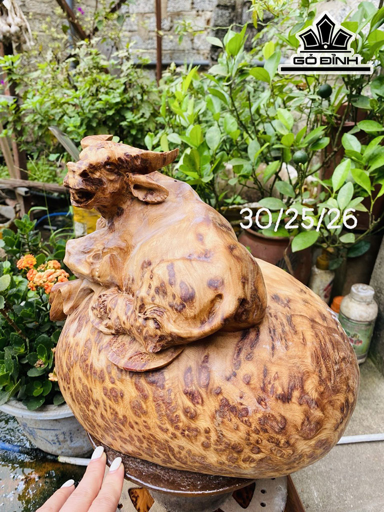 tuong-trau-go-nu-ngoc-am-cao-30-ngang-25-sau-26-cm-435200