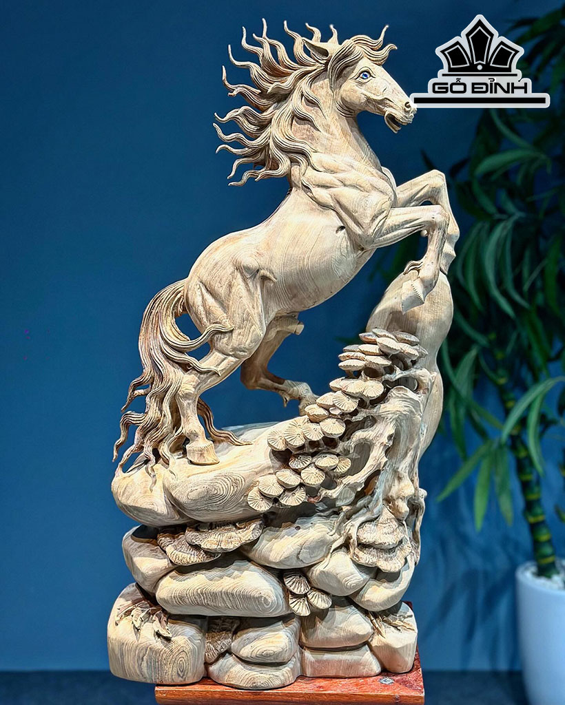 tuong-ngua-phong-thuy-nhat-ma-phi-thien-go-ngoc-am-cao-75-ngang-38-sau-17-cm-435613
