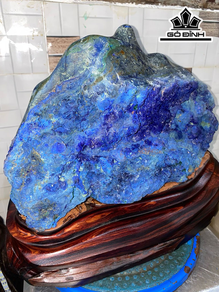 Tác Phẩm Đá Azurite Cao 33 Ngang 33 (cm) 17kg