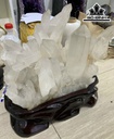 Tác Phẩm Đá Thạch Anh Trắng Cao 34 Ngang 27 (cm)