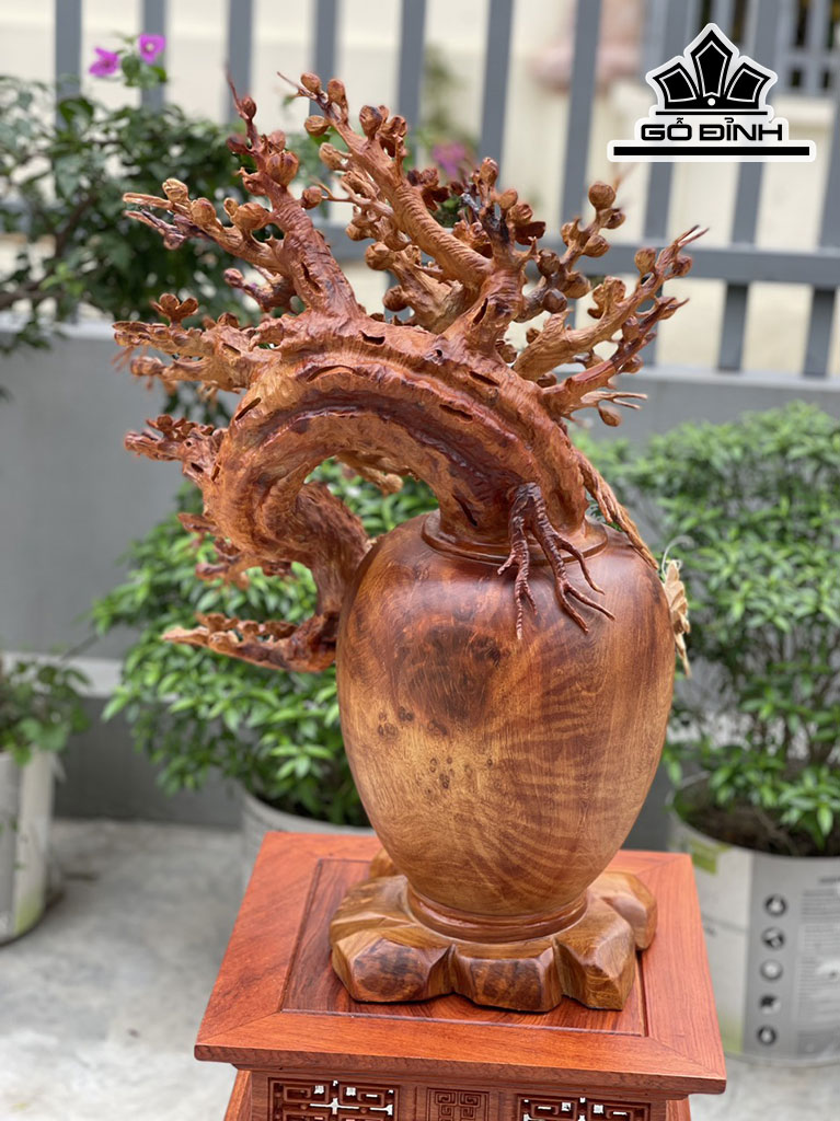 binh-hoa-mai-go-nu-huong-cao-68-ngang-48-sau-32-cm-436422