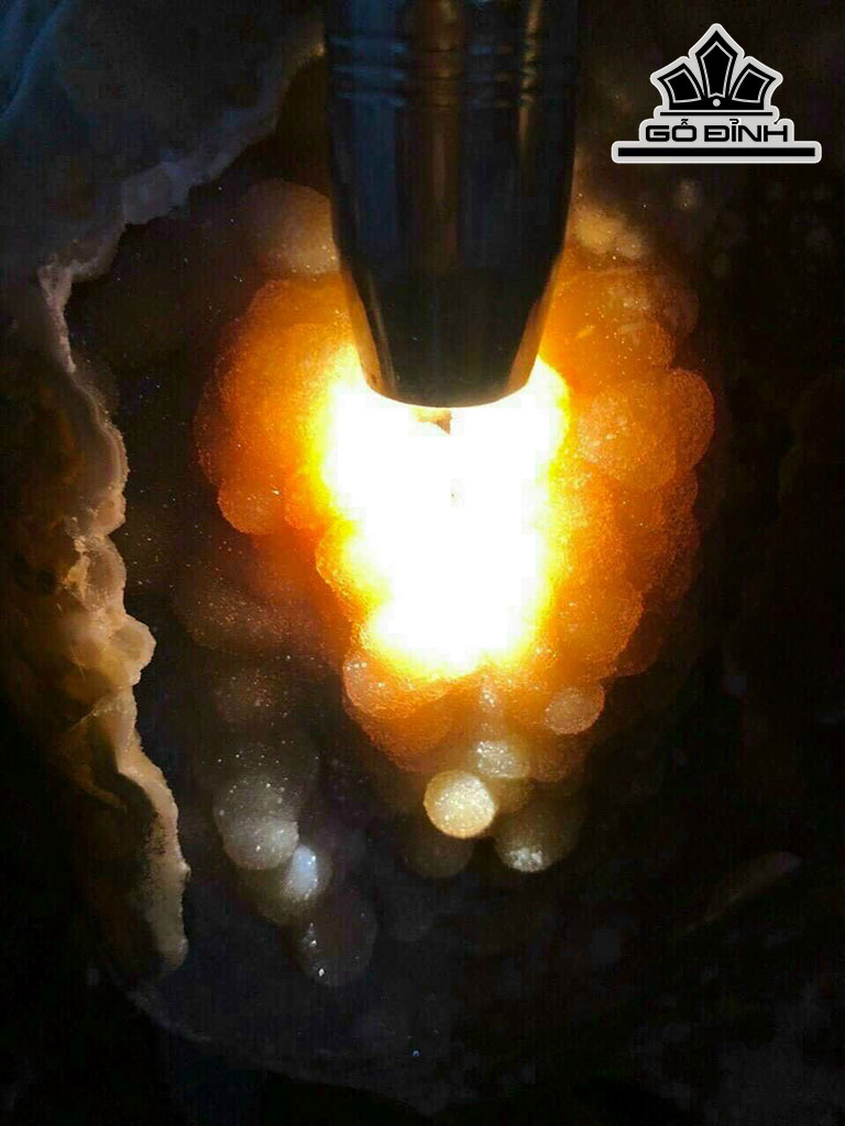 Tác Phẩm Đá Can Thạch Cao 69 Ngang 58 (cm) 24,8kg Riêng Đá Cao 50 Ngang 33 (cm) 14,3kg