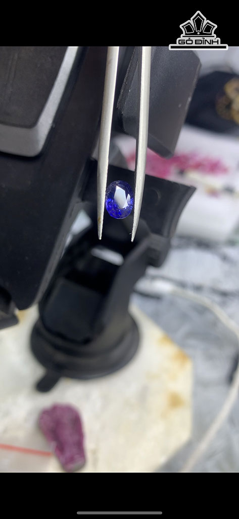 Viên Đá Sapphire Cao 7 Ngang 5,3 Sâu 3,3 (mm) 1,10cts