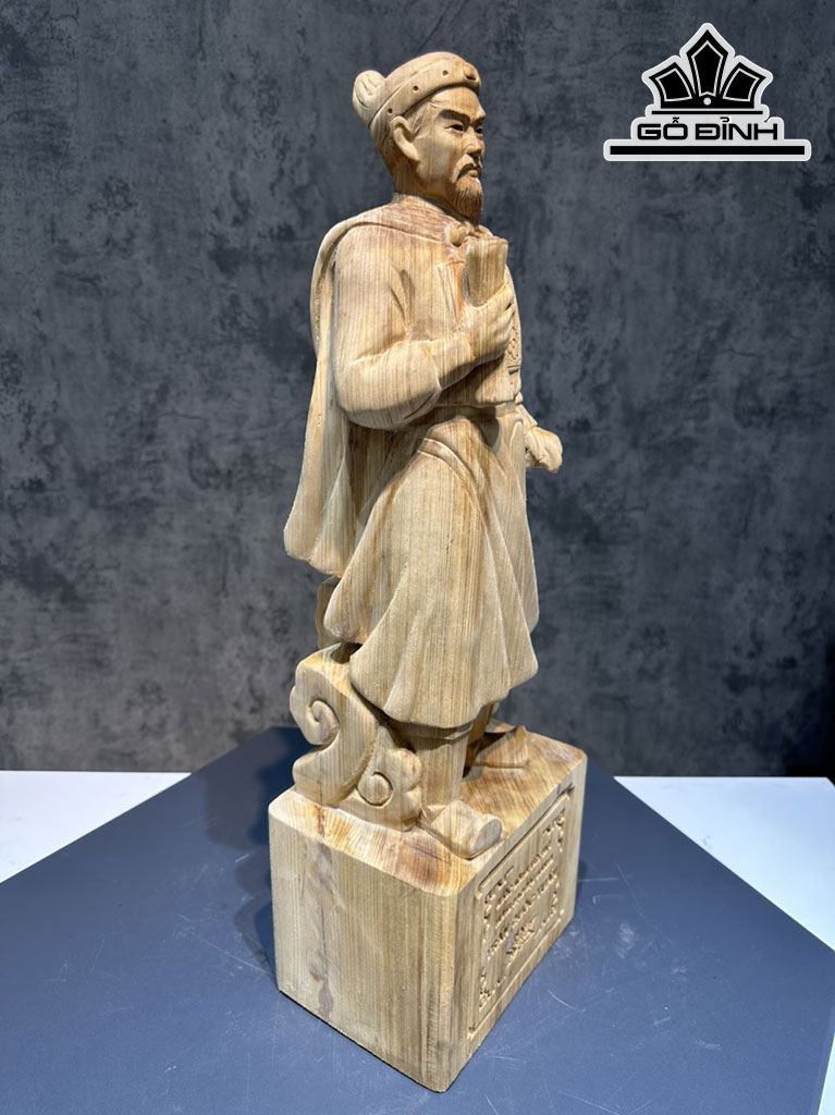 tuong-tran-quoc-tuan-go-ngoc-am-cao-60-ngang-20-sau-15-cm-437715