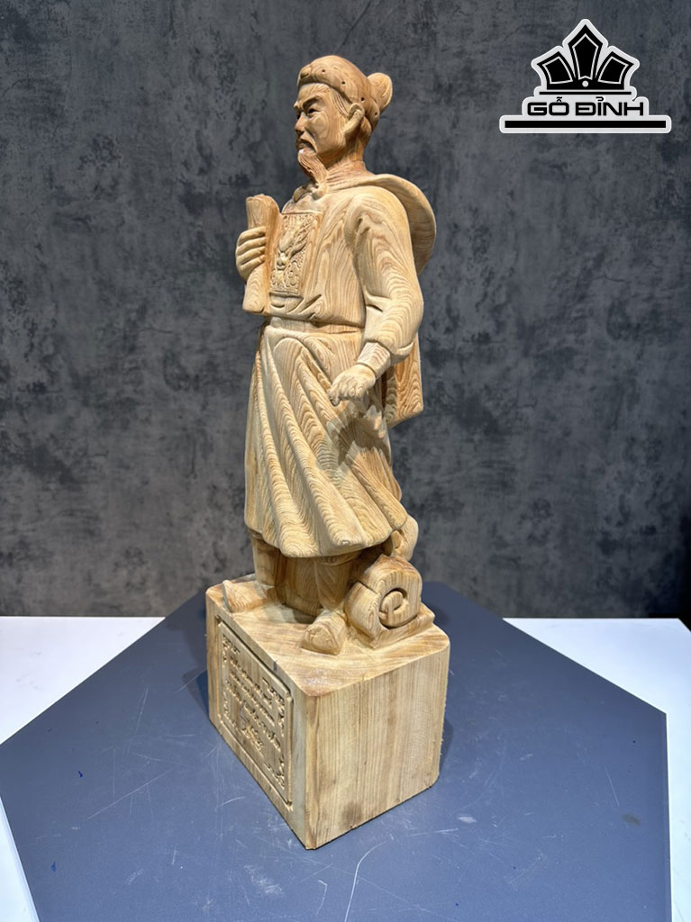 tuong-tran-quoc-tuan-go-ngoc-am-cao-60-ngang-20-sau-15-cm-437716