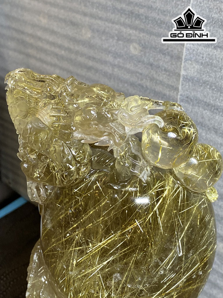 Tác Phẩm Rồng Đá Thạch Anh Tóc Vàng Cao 190 Ngang 113,8 Sâu 80 (mm) 1727,8g