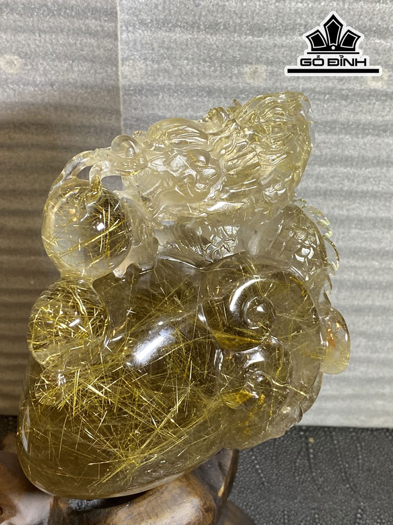 Tác Phẩm Rồng Đá Thạch Anh Tóc Vàng Cao 190 Ngang 113,8 Sâu 80 (mm) 1727,8g