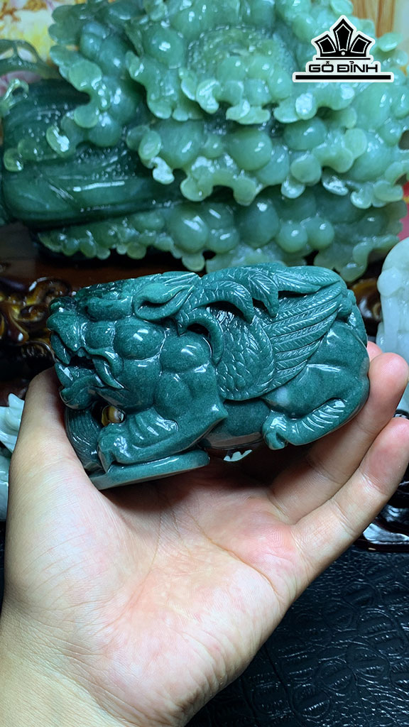 Tác Phẩm Tỳ Hưu Phi Thiên Đá Cẩm Thạch Cao 106,5 Ngang 50,8 Sâu 62,4 (mm) 790g