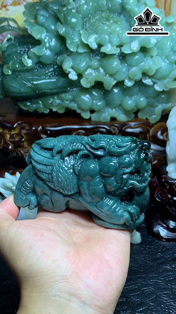 Tác Phẩm Tỳ Hưu Phi Thiên Đá Cẩm Thạch Cao 106,5 Ngang 50,8 Sâu 62,4 (mm) 790g