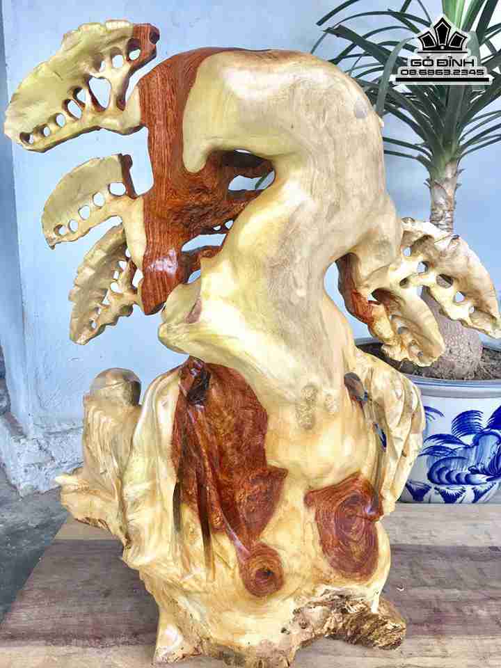 Tuong-Phat-Di-Lac-Ngoi-Goc-Tung-go-huong