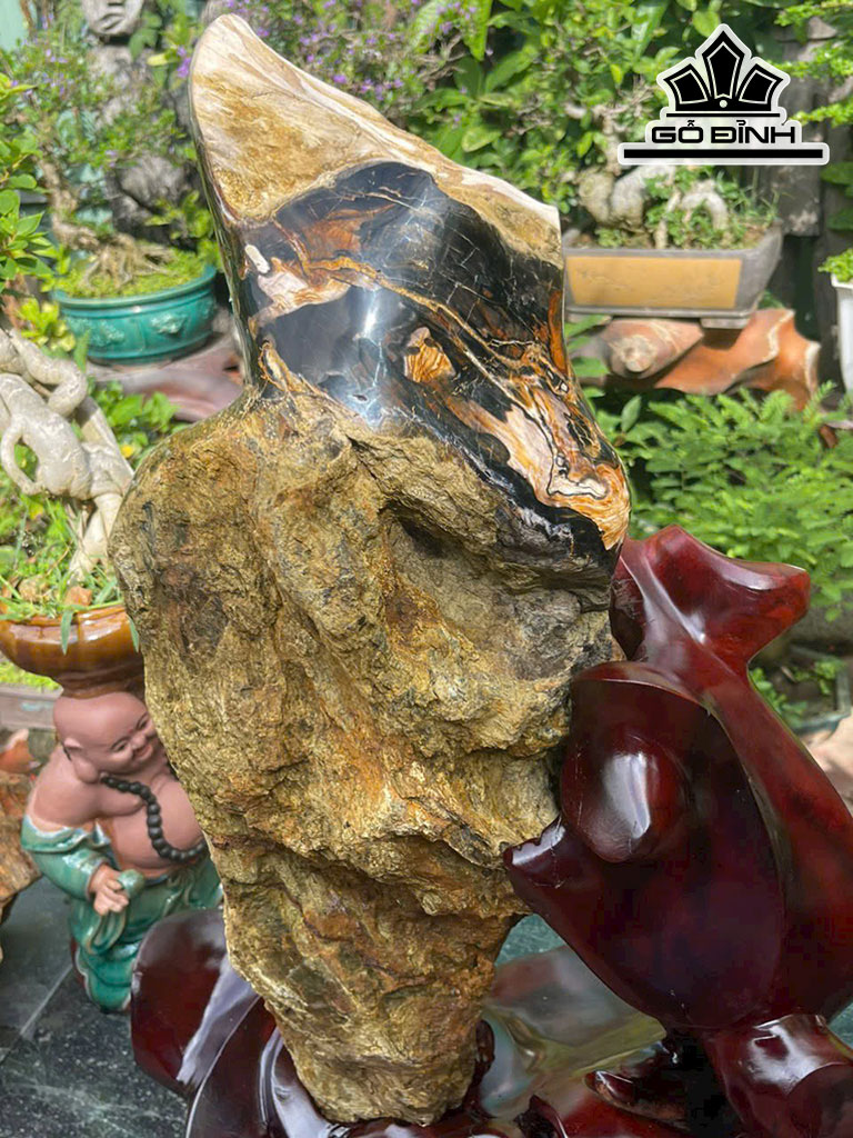 Tác Phẩm Cây Trầm Gió Gỗ Hóa Ngọc Cao 73 (cm) 30kg