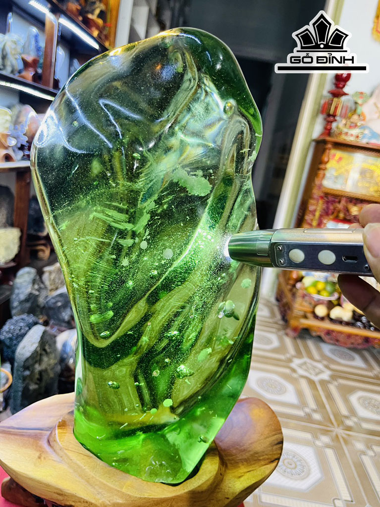 Tác Phẩm Đá Thủy Tinh Bông Tuyết Cao 48 (cm) 11kg