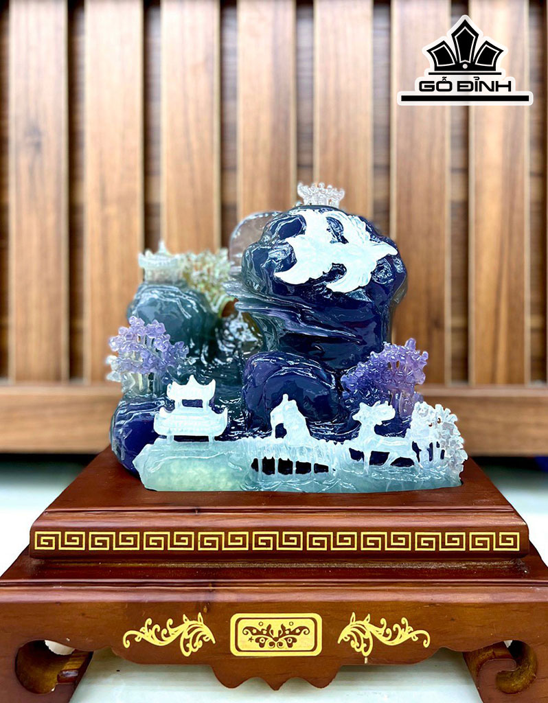 Tác Phẩm Phong Cảnh Đá Flourite Cao 32 Ngang 29 (cm) 6,9kg Riêng Đá Cao 19 Nganng 23 (cm) 5,8kg