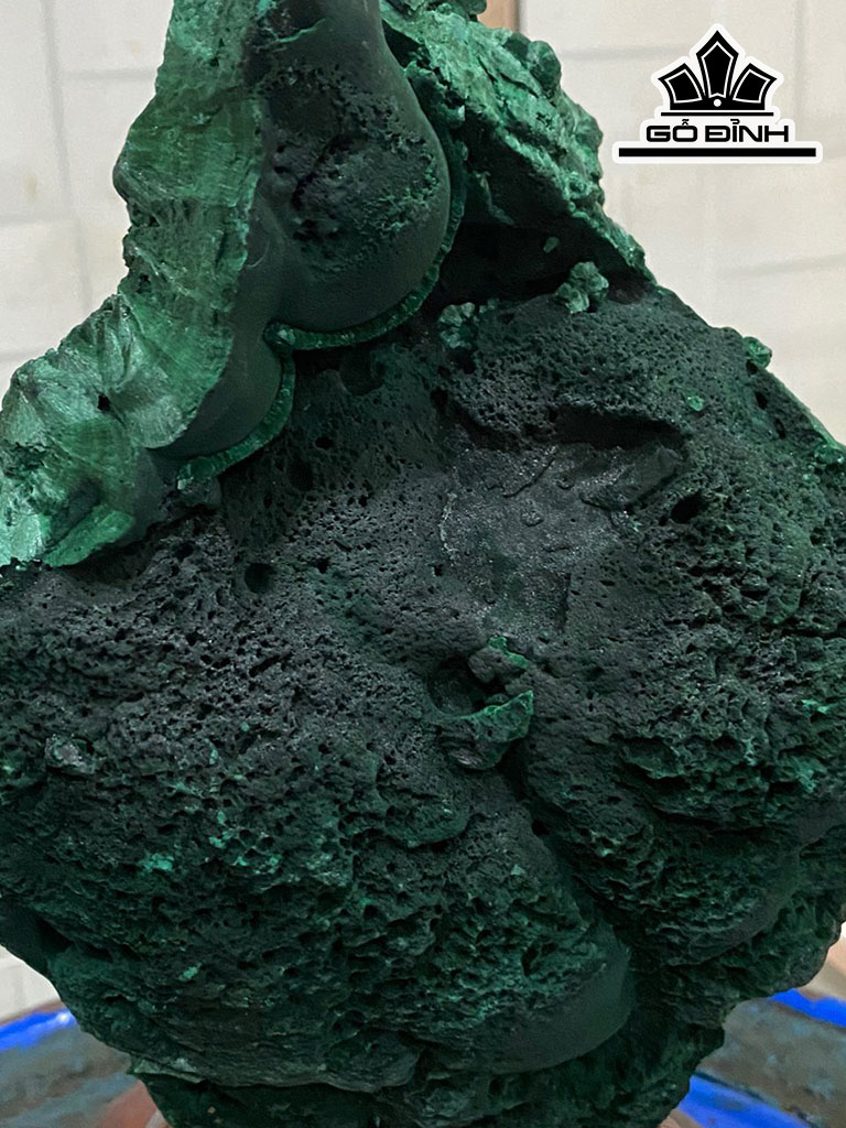 Tác Phẩm Đá Malachite Cao 17 (cm) 1,4kg