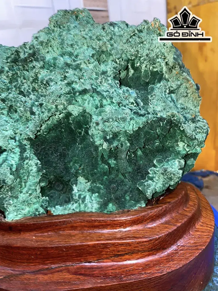 Tác Phẩm Đá Malachite Cao 21 Ngang 18 (cm) 3,3kg