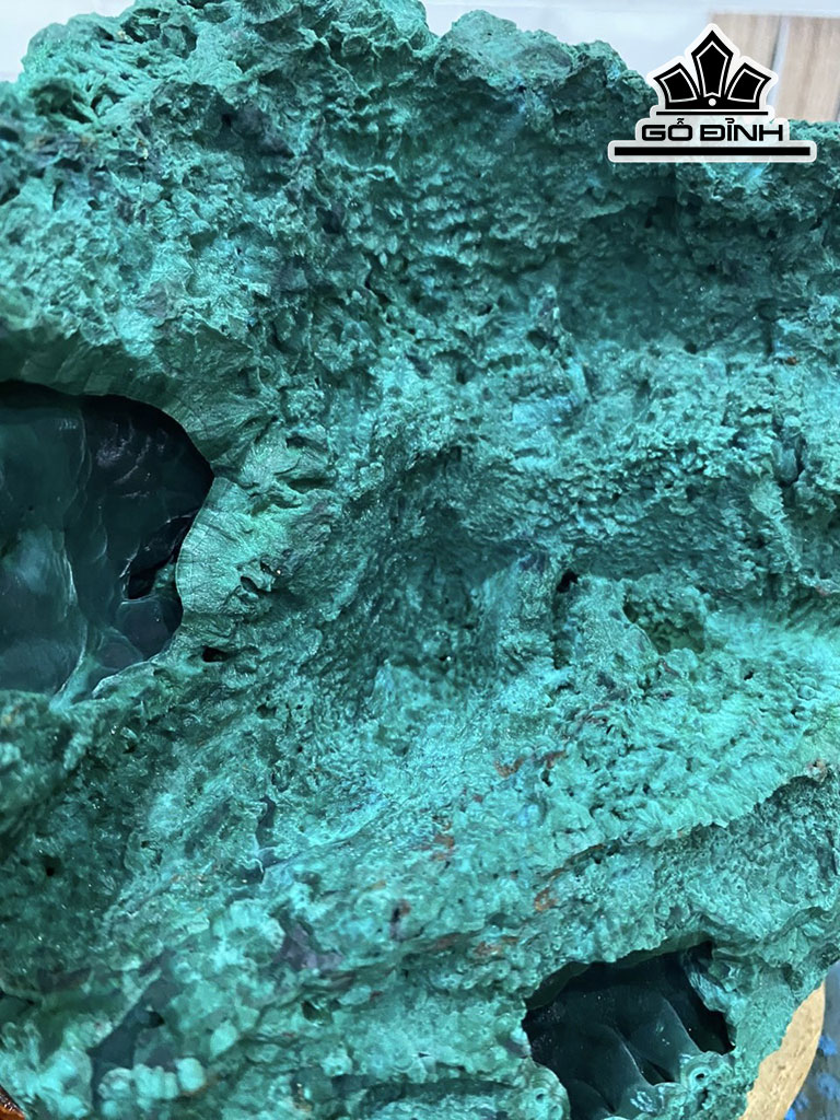 Tác Phẩm Đá Malachite Cao 24 Ngang 19 (cm) 4,5kg