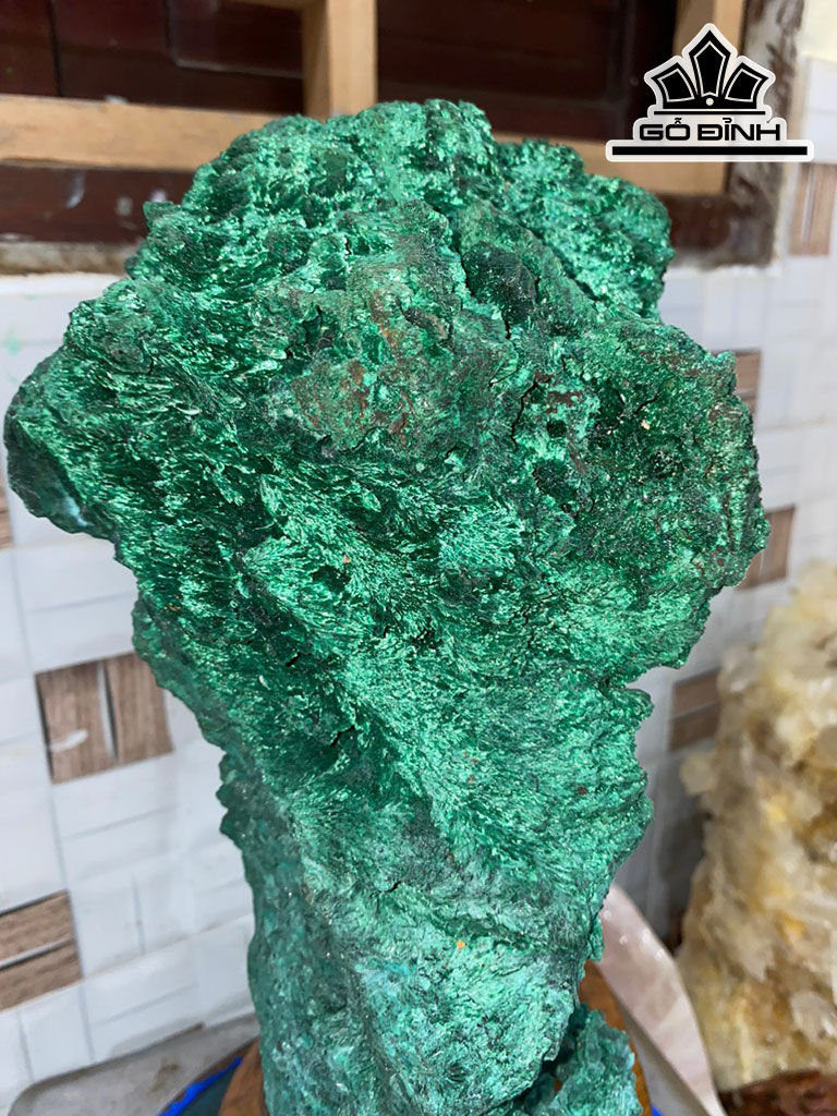Tác Phẩm Đá Malachite Cao 42 (cm) 13kg