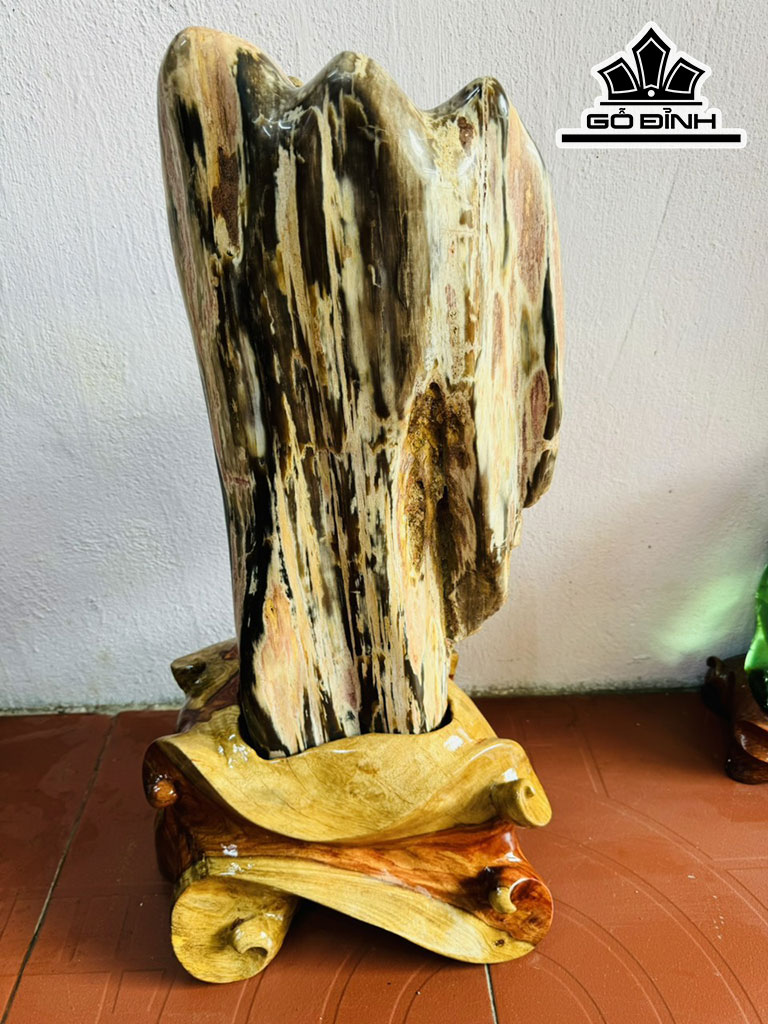 Tác Phẩm Đá Thịt Heo (Canxit) Cao 20 Ngang 22 (cm) 4,5kg