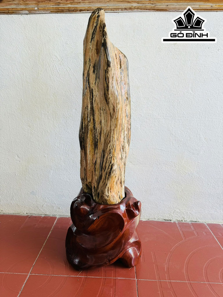 Tác Phẩm Gỗ Hóa Thạch Cao 97 Ngang 18 (cm) 43kg