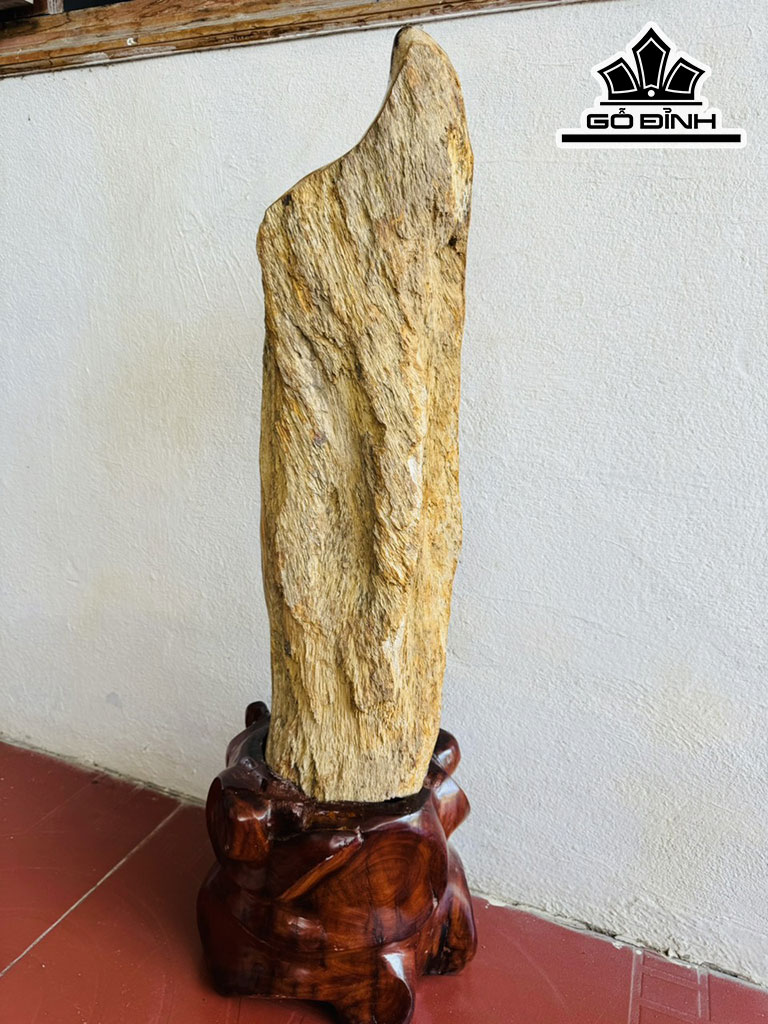 Tác Phẩm Gỗ Hóa Thạch Cao 97 Ngang 18 (cm) 43kg