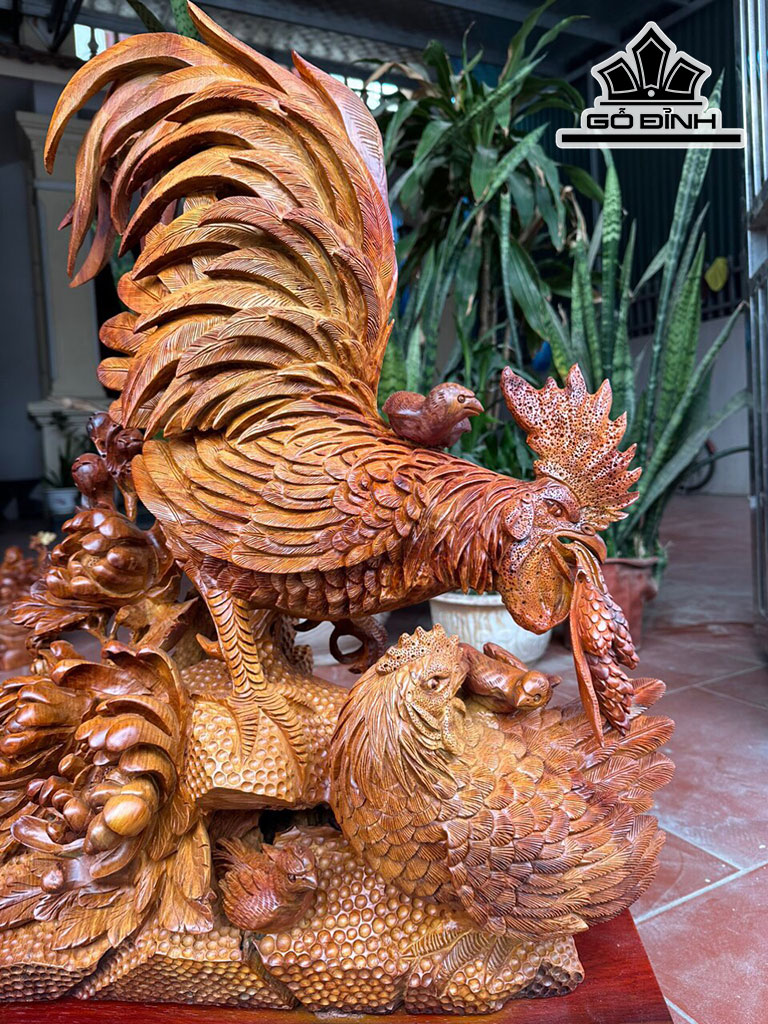 tuong-gia-dinh-ga-go-huong-cao-ca-ky-92-rieng-tuong-77-ngang-62-sau-33-cm-440864