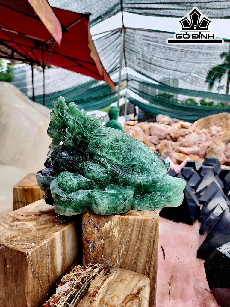 Long Quy Đá Florite Cao 25 Ngang 19 Sâu 18 (cm) 8,1kg